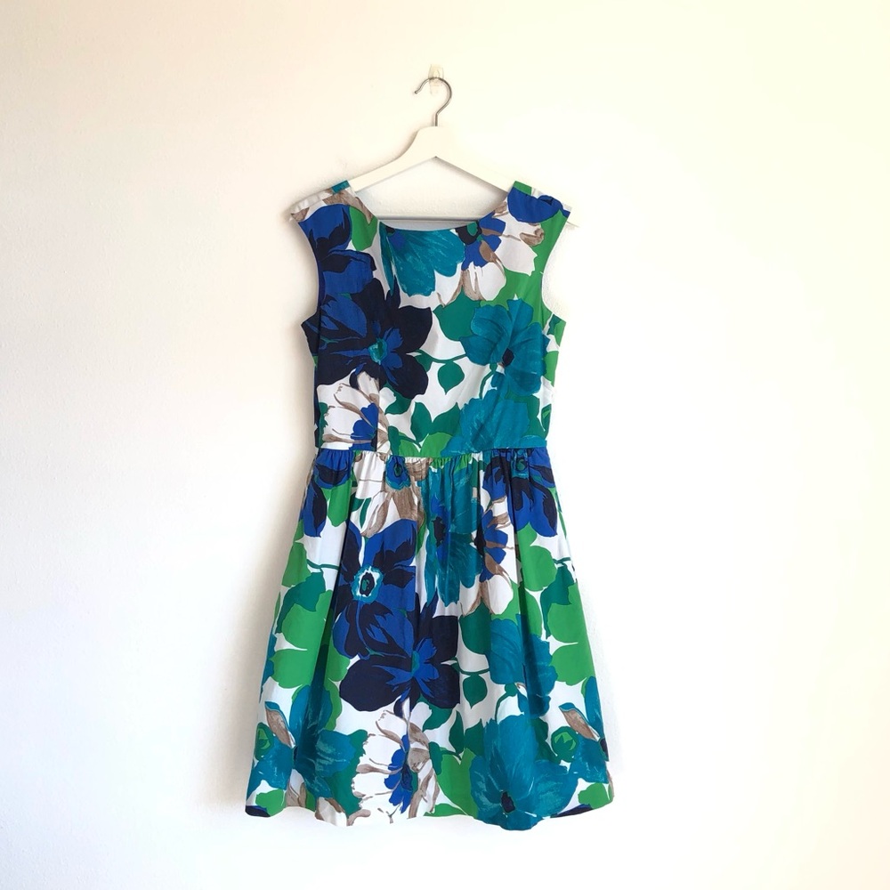 Eliza J Blue / Green Floral Sleeveless A-Line Dress Size 8 Garden Wedding Guest